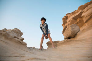 Editorial fashion shoot in Fossil Dunes Abu Dhabi by Loesje Kessels Fashion Photographer Dubai